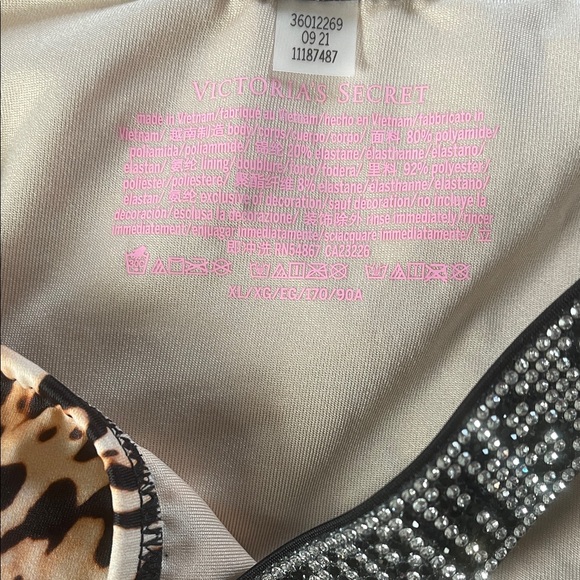 Victoria's Secret Leopard Print Bikini Set - Picture 3 of 7